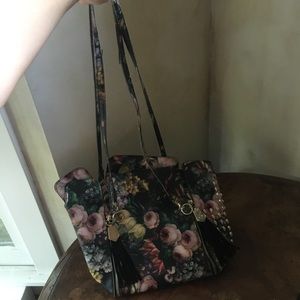 Floral Skull Purse.